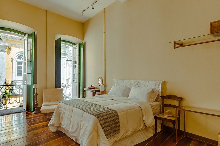 Studio em casarão de época 2 quartos até 6 hóspedes