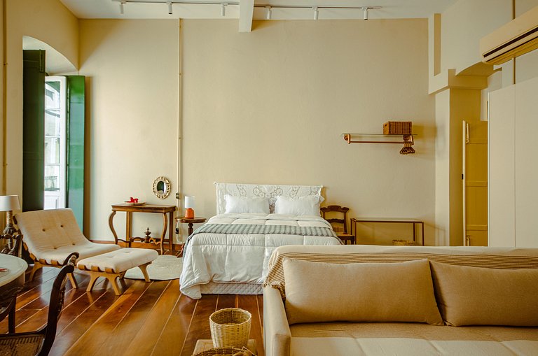 Studio em casarão de época 2 quartos até 6 hóspedes