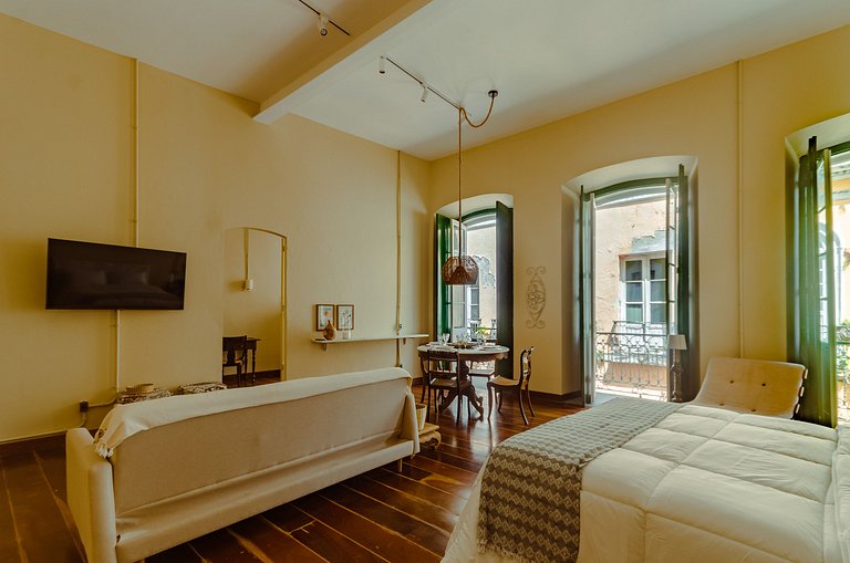 Studio em casarão de época 2 quartos até 6 hóspedes