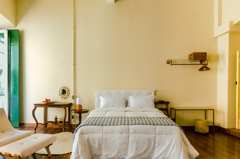 Studio em casarão de época 2 quartos até 6 hóspedes